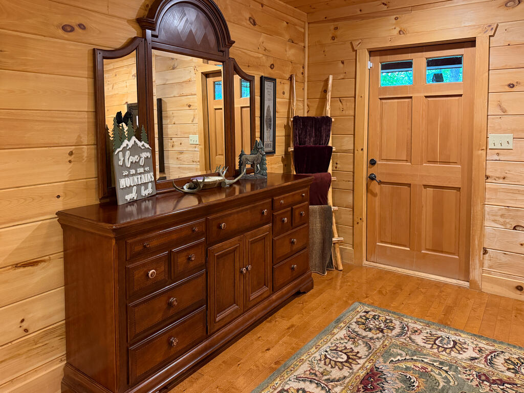 435639 Morganton Active