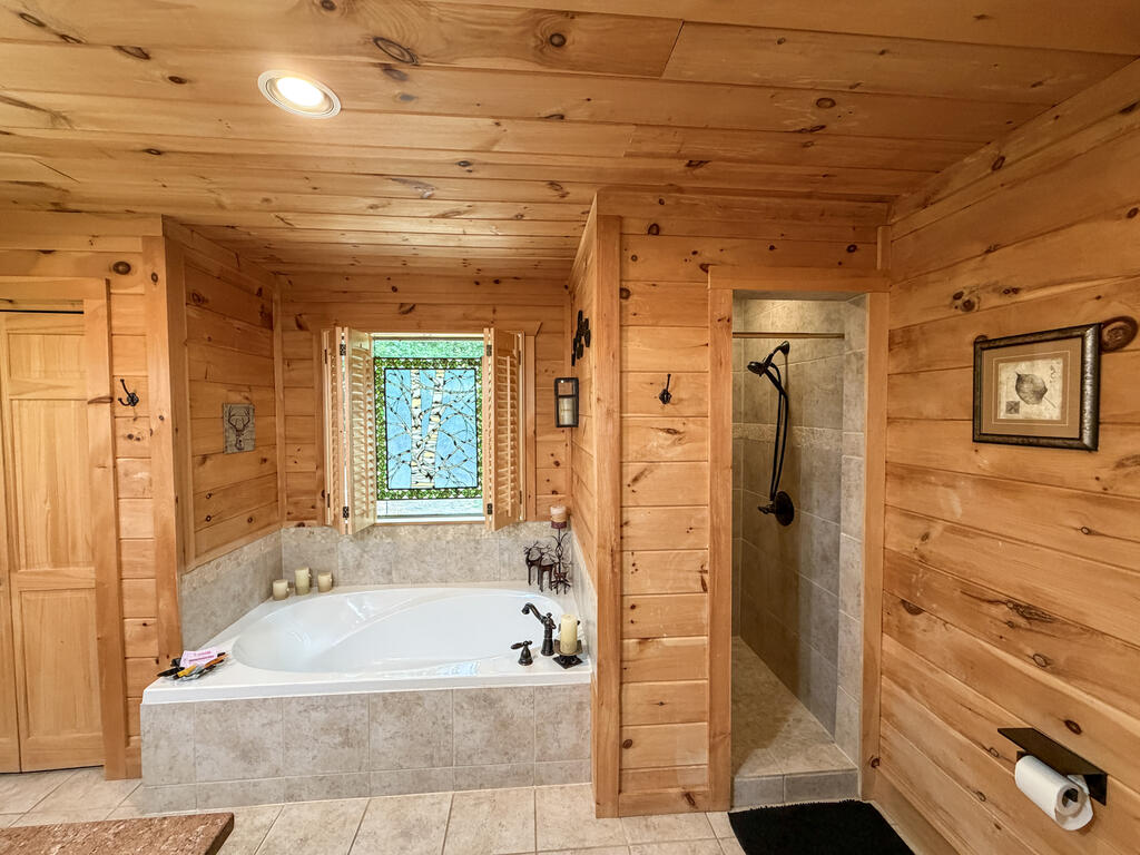 435639 Morganton Active