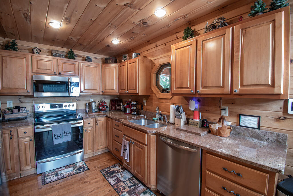 435639 Morganton Active