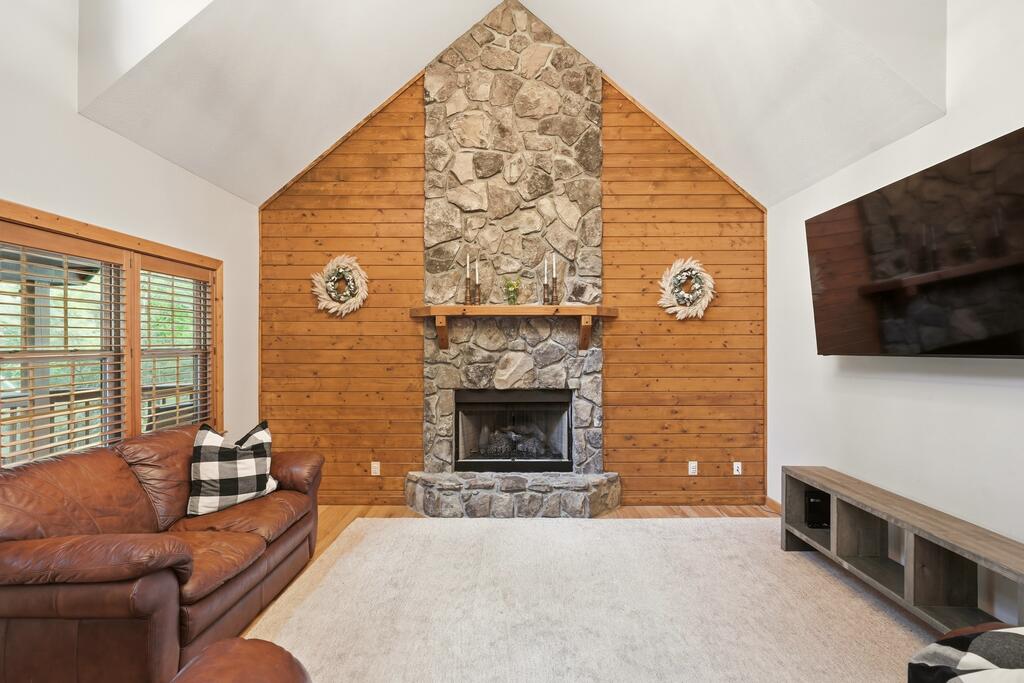 435649 Blairsville Active