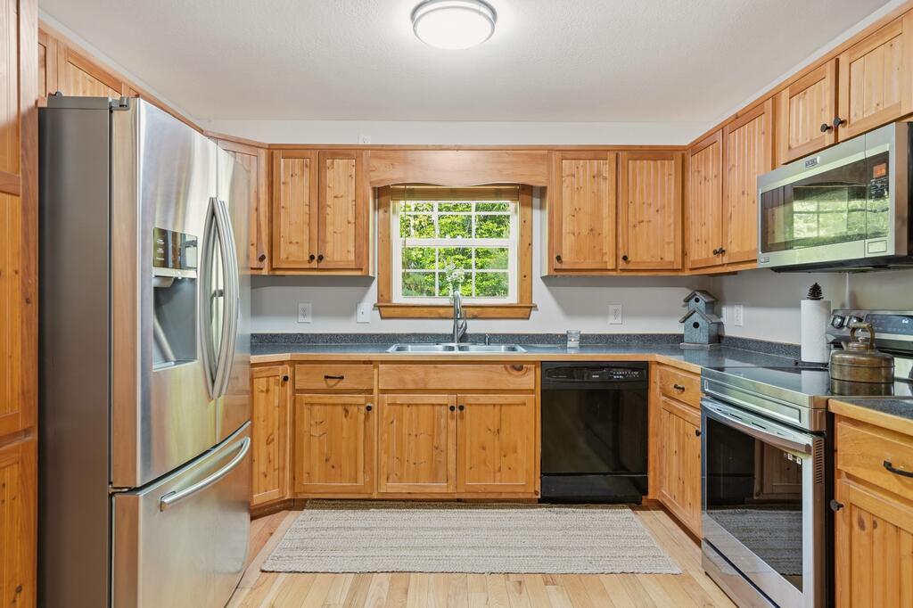 435649 Blairsville Active
