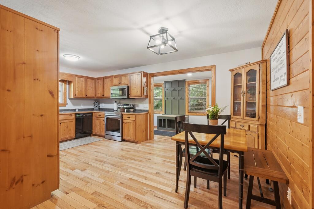 435649 Blairsville Active