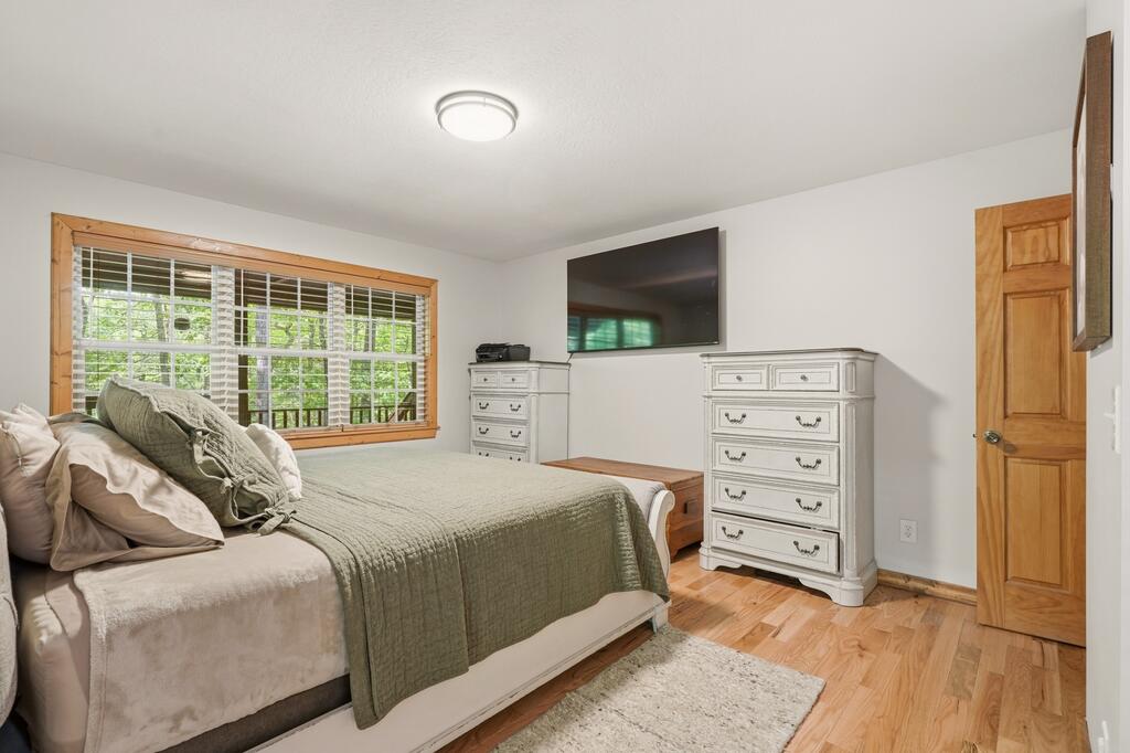 435649 Blairsville Active