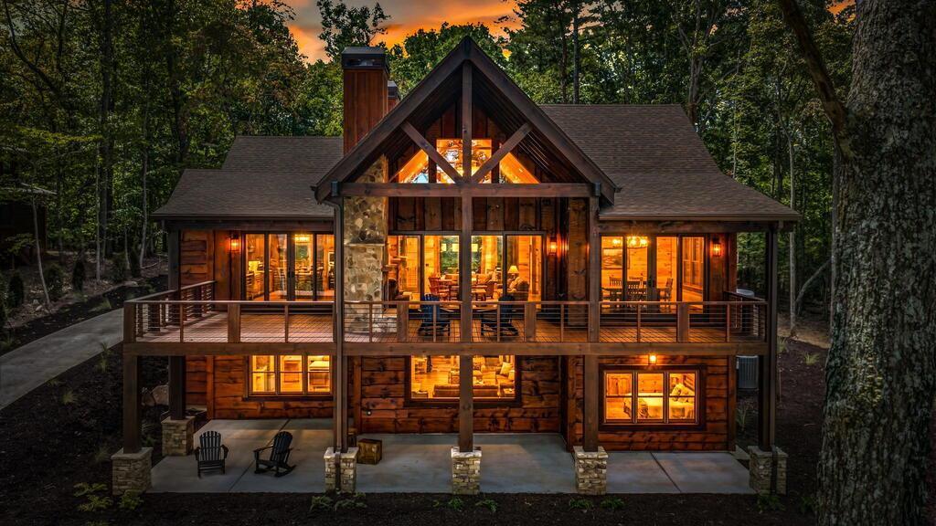 435652 Morganton Active