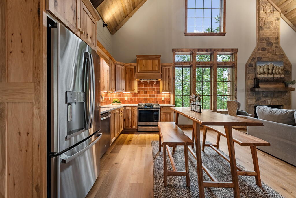 435661 Ellijay Active