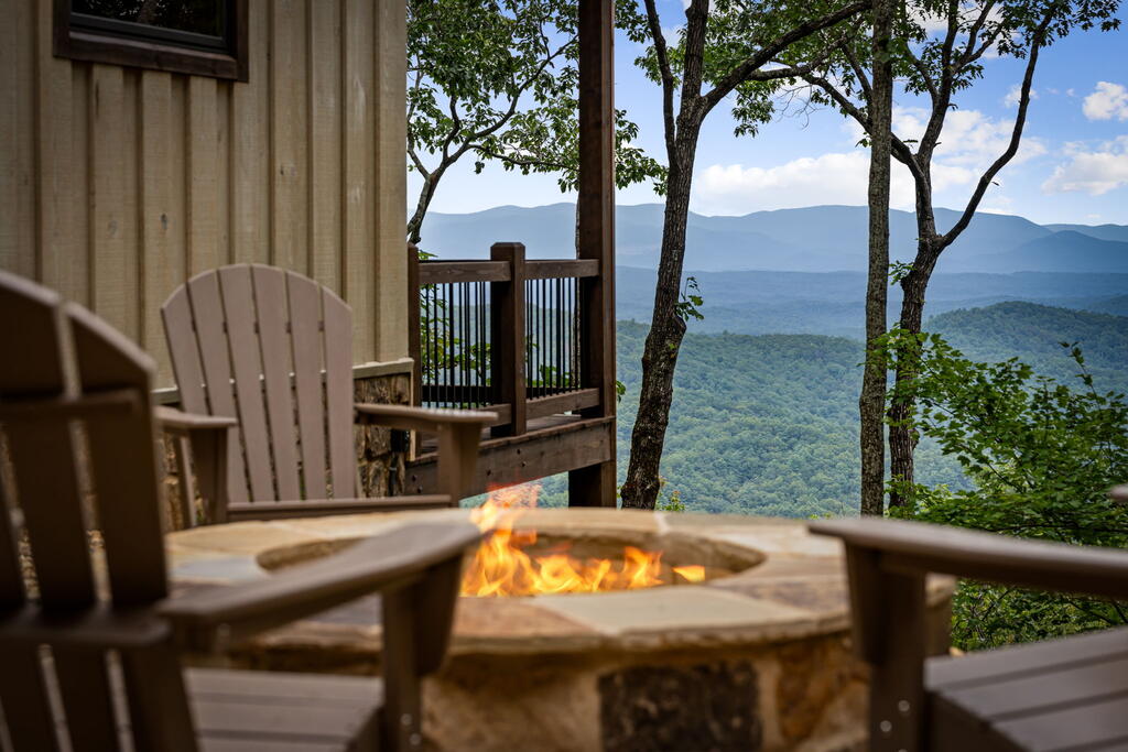 435661 Ellijay Active