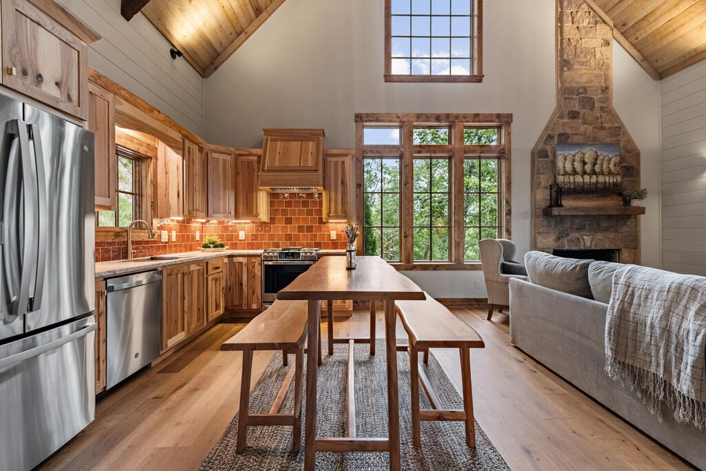 435661 Ellijay Active
