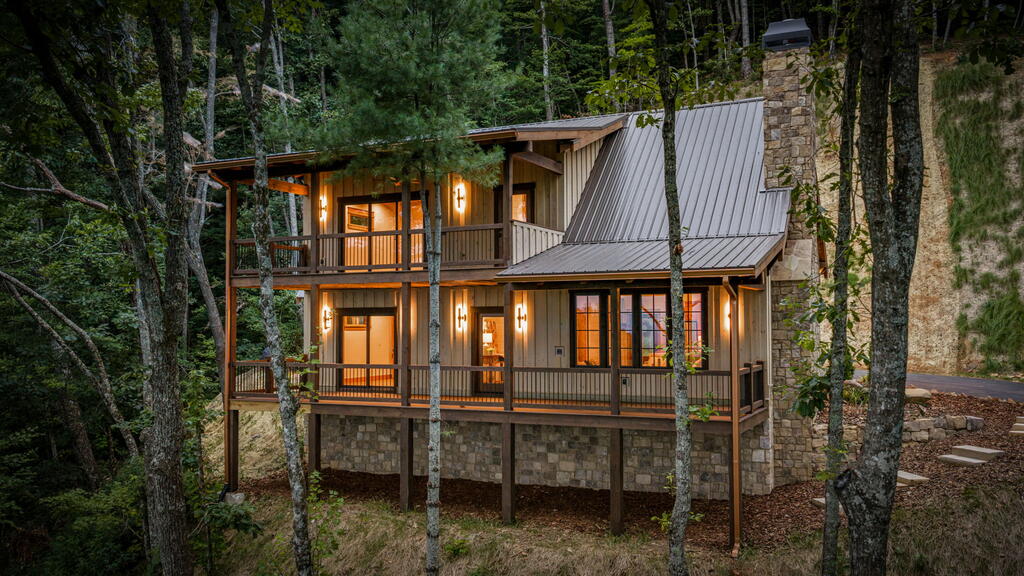 435661 Ellijay Active