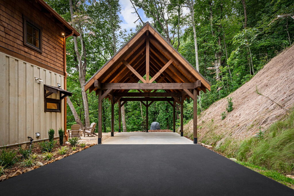 435661 Ellijay Active