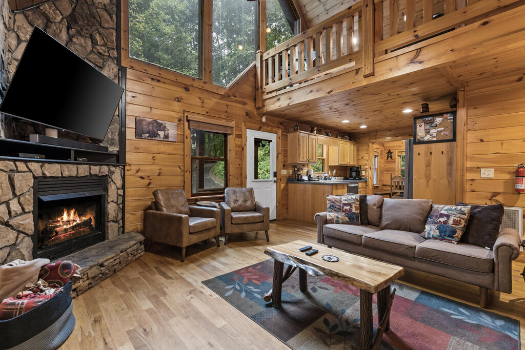 435676 Blue Ridge Active