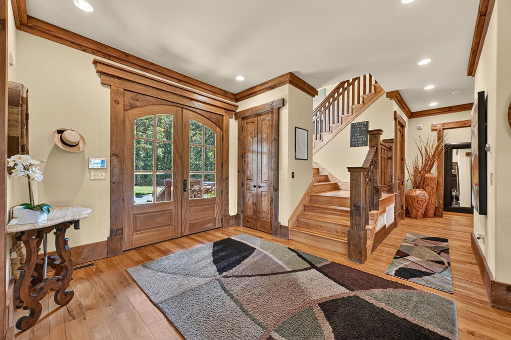 435680 Blue Ridge Active