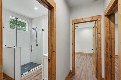 435686 Hayesville Active