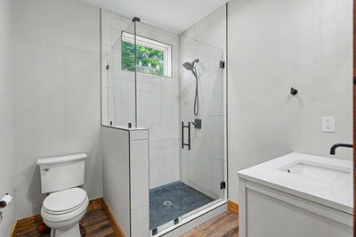 435686 Hayesville Active