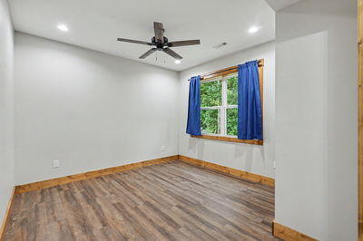 435686 Hayesville Active