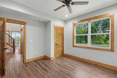 435686 Hayesville Active