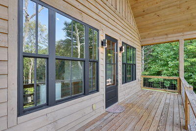 435686 Hayesville Active