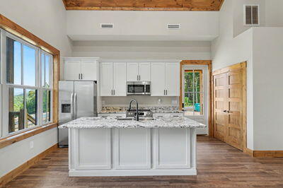435686 Hayesville Active
