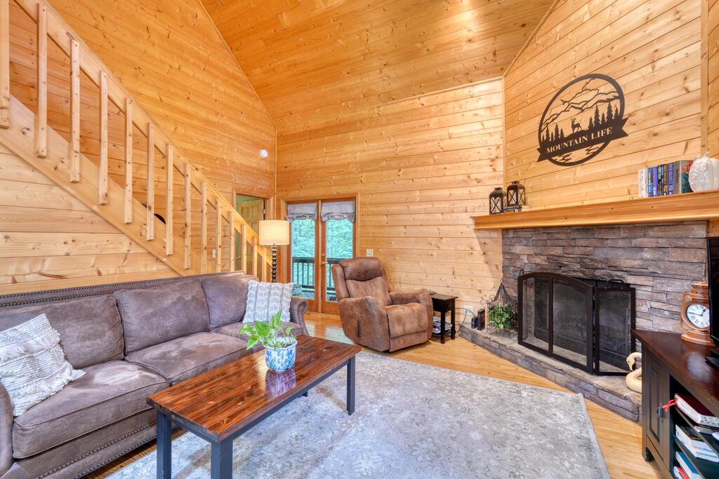 435687 Blairsville Active
