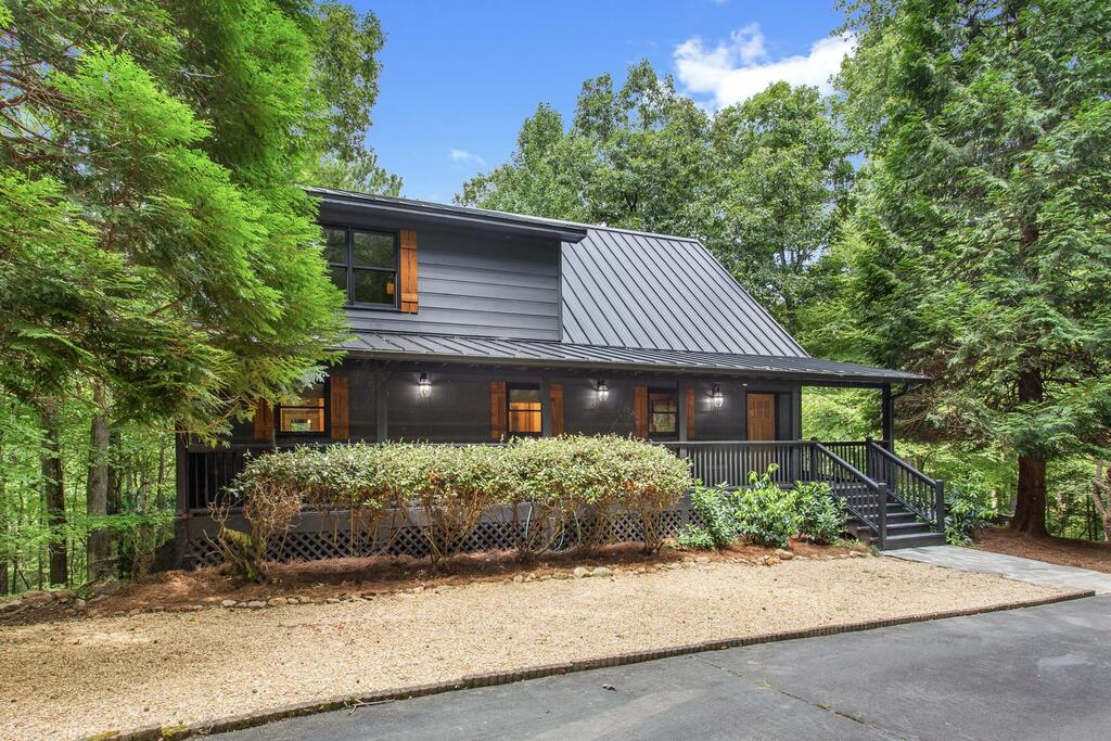 435689 Ellijay Active