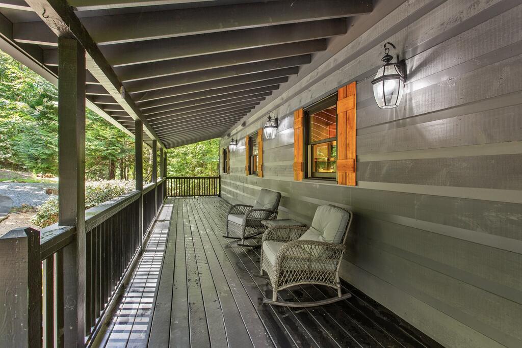 435689 Ellijay Active