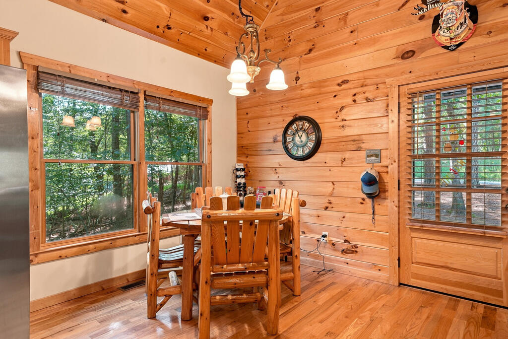 435704 Ellijay Active