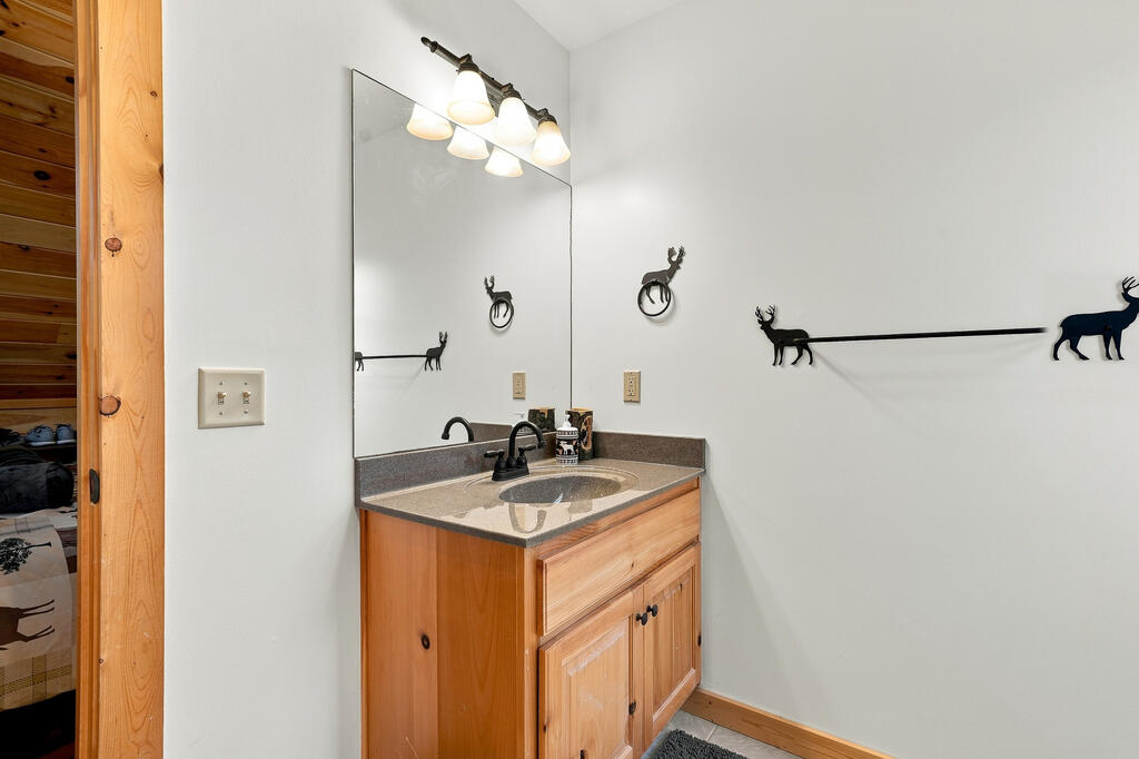 435704 Ellijay Active