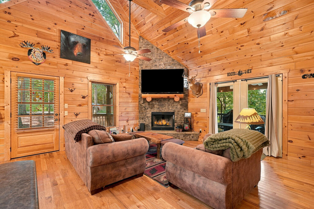 435704 Ellijay Active