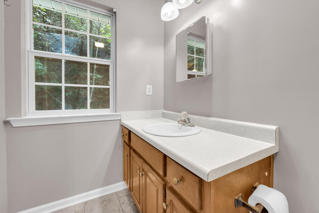 435720 Hiawassee Active