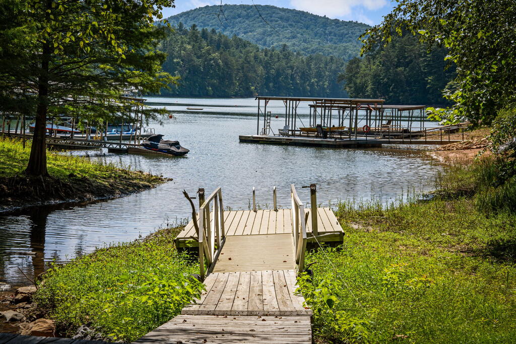 435722 Morganton Active