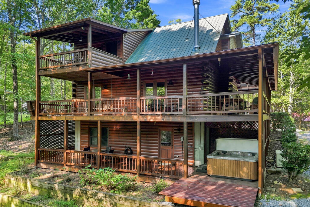 435728 Blue Ridge Active