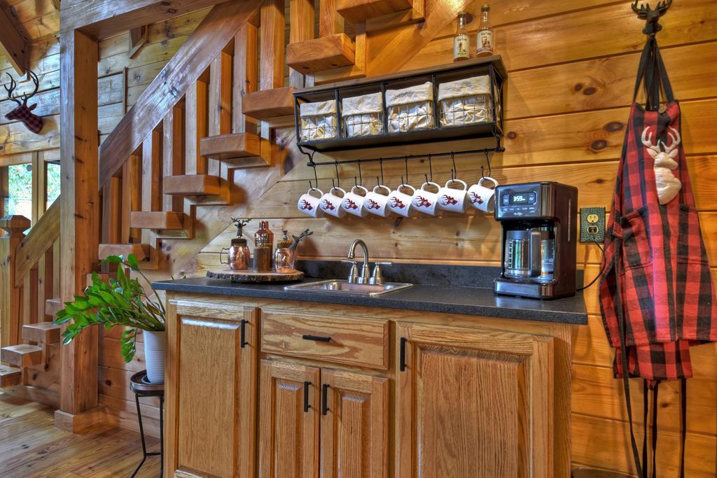 435733 Mineral Bluff Active