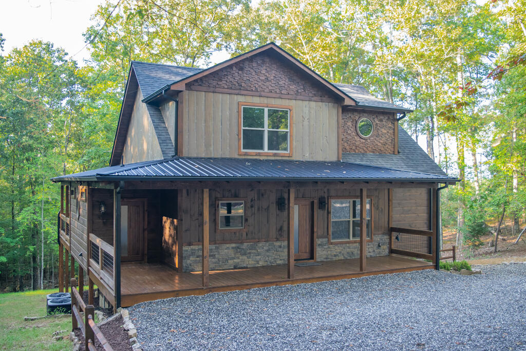 435749 Morganton Active