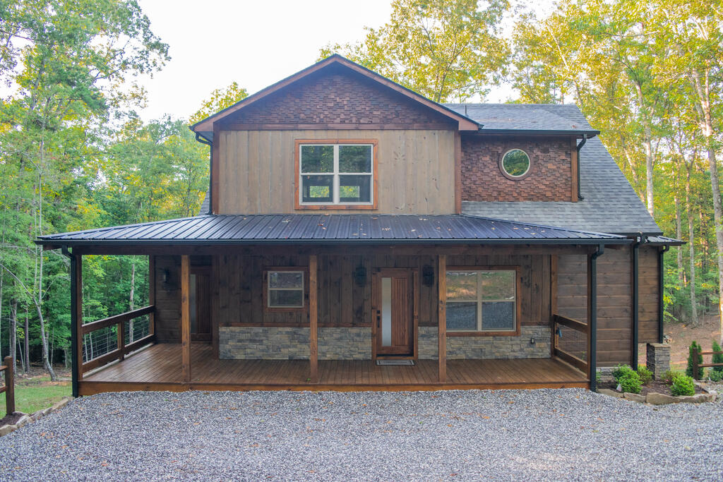 435749 Morganton Active