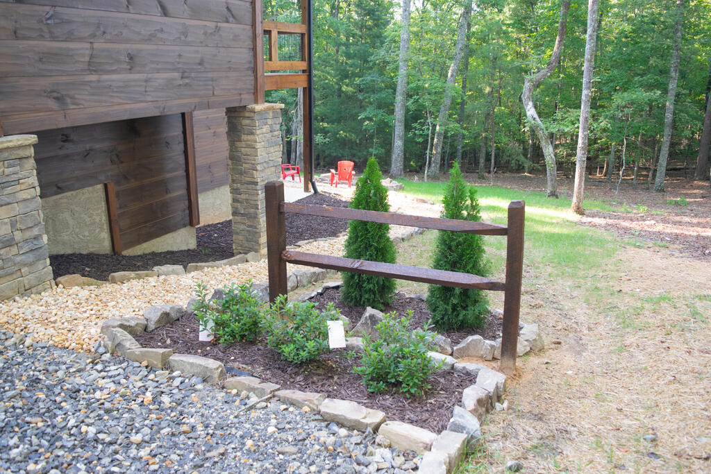 435749 Morganton Active