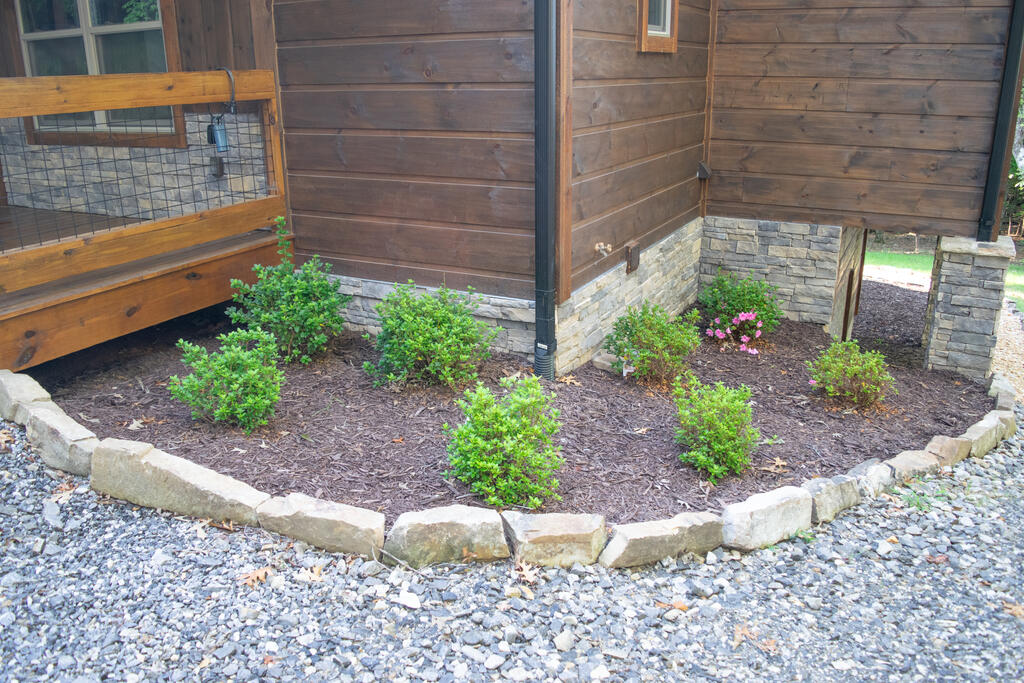 435749 Morganton Active