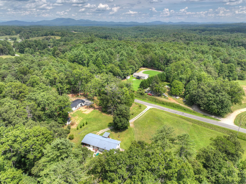 435760 Blue Ridge Active