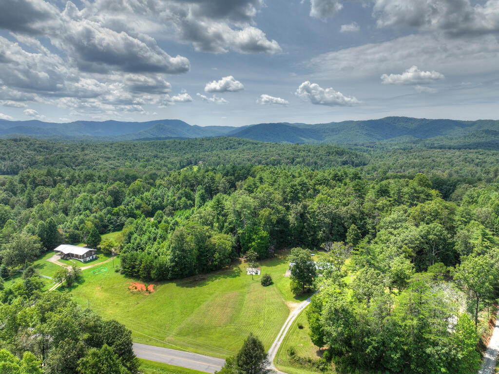 435760 Blue Ridge Active