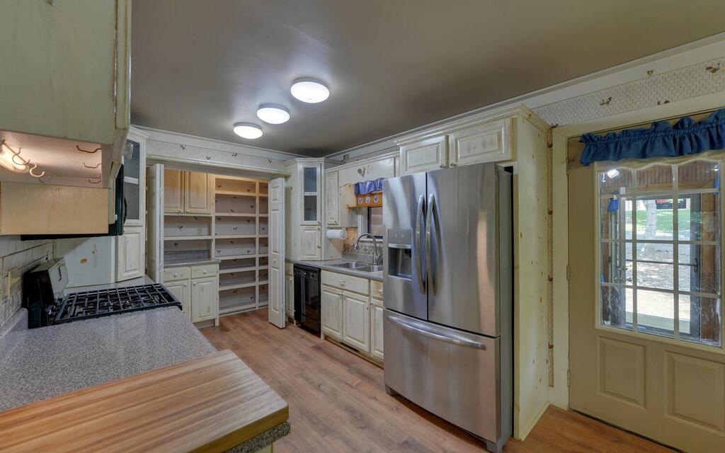 435766 Mineral Bluff Active