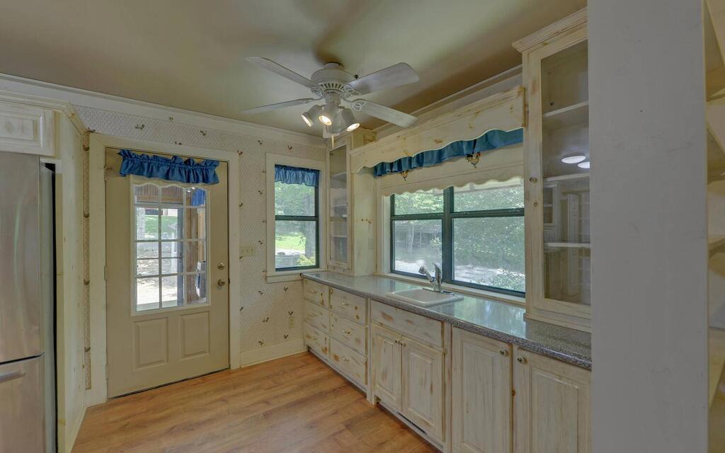 435766 Mineral Bluff Active