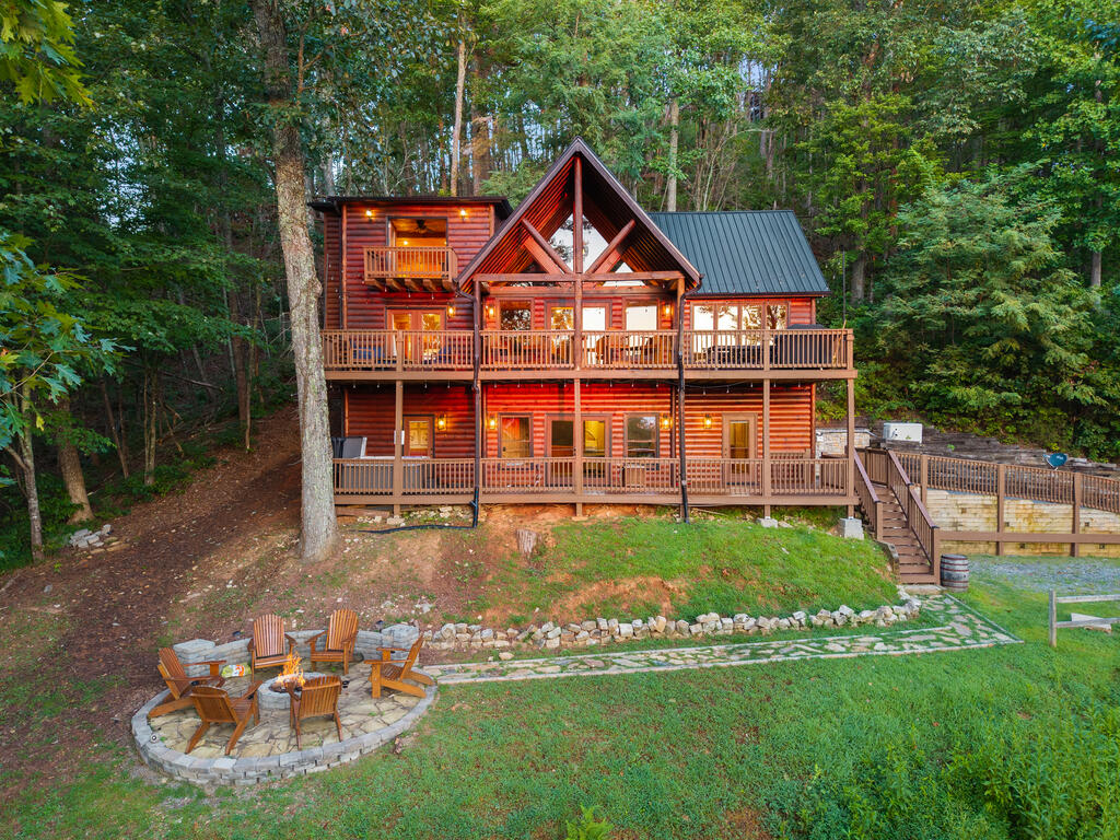 435768 Blue Ridge Active