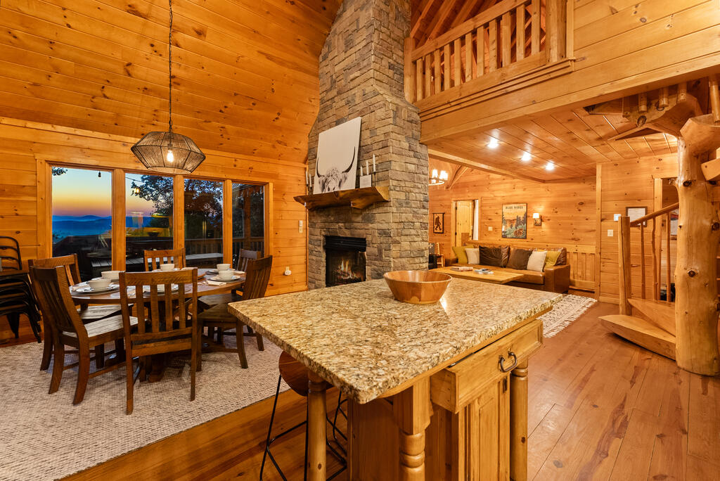 435768 Blue Ridge Active