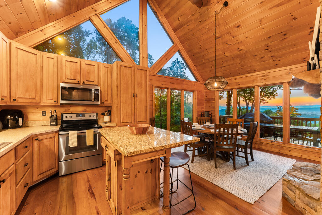 435768 Blue Ridge Active