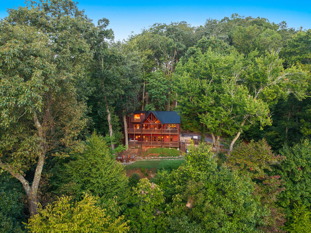 435768 Blue Ridge Active