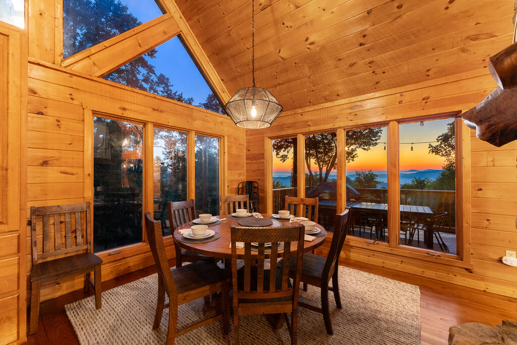 435768 Blue Ridge Active