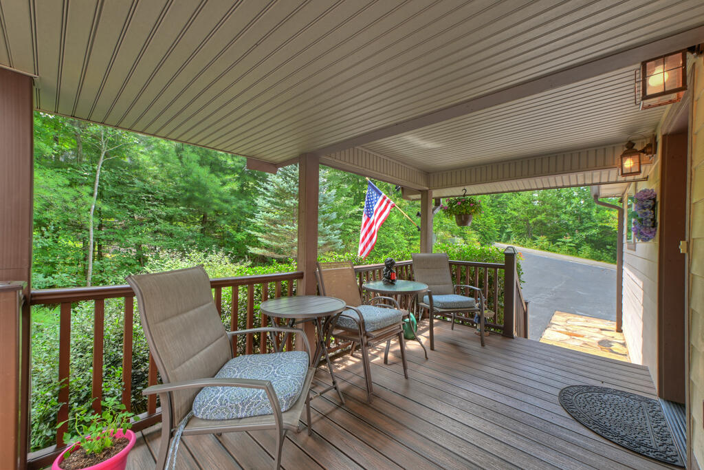 435774 Blue Ridge Active