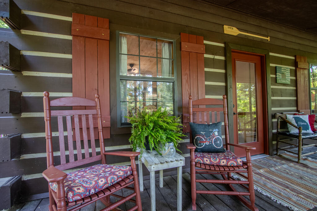 435781 Blue Ridge Active