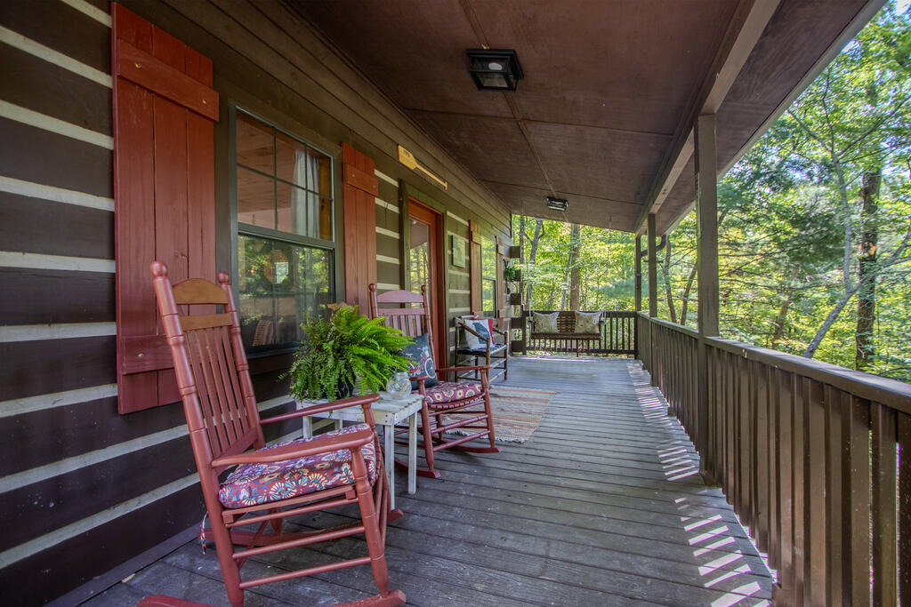 435781 Blue Ridge Active