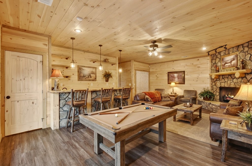 435782 Blue Ridge Active