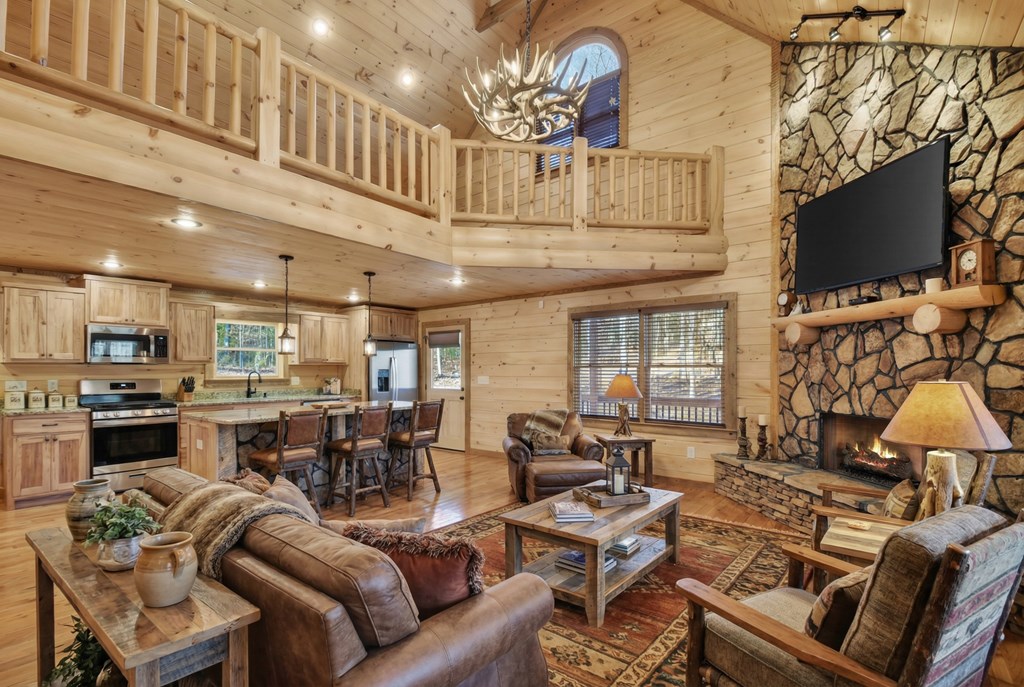 435782 Blue Ridge Active
