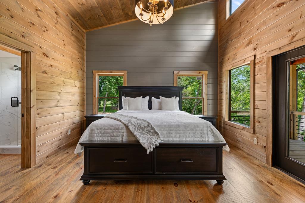 435797 Blue Ridge Active
